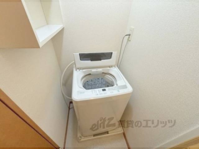 洗濯機置場　洗濯機