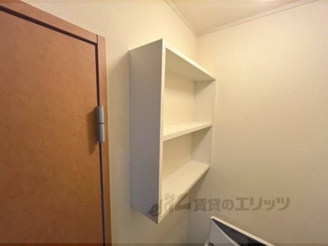 洗濯機置場　物置