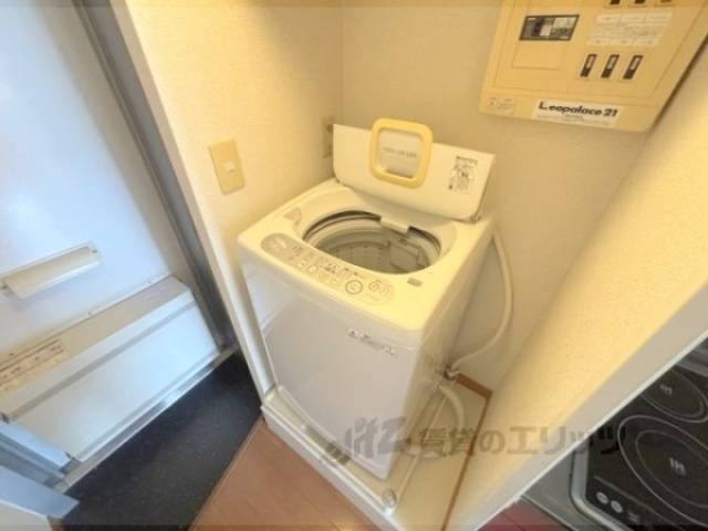 洗濯機置場　洗濯機