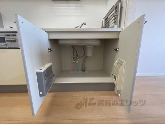 キッチン　収納