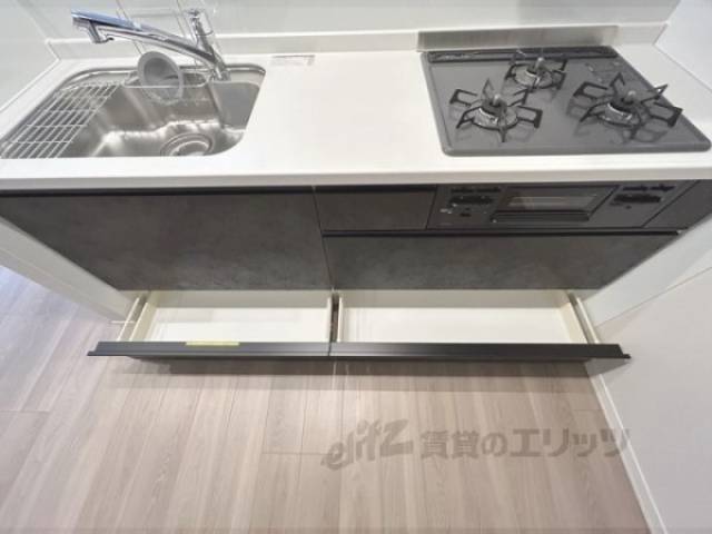 キッチン　収納