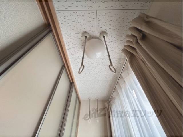 室内干し竿掛け