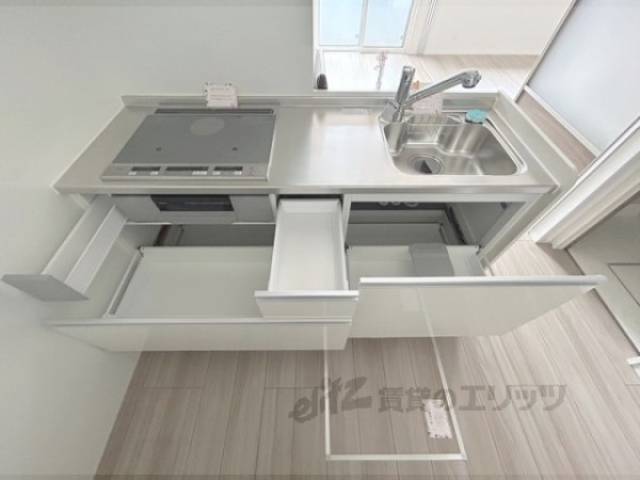 キッチン　収納