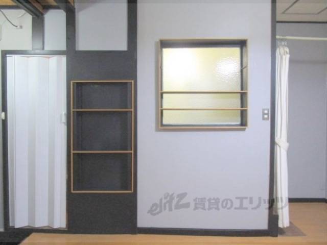 収納　棚