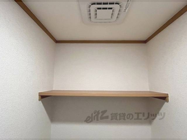 トイレ　棚