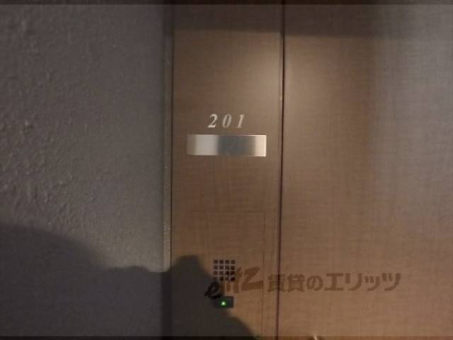 玄関　インターホン