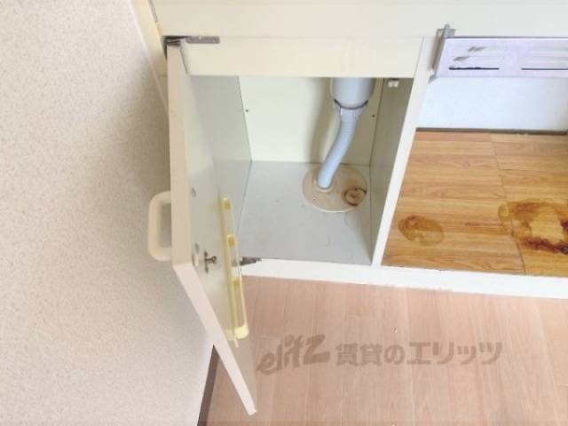 キッチン　収納