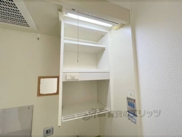 キッチン　上収納