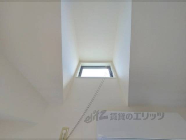 天井　窓