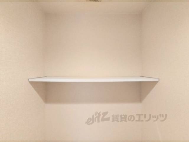 トイレ　棚