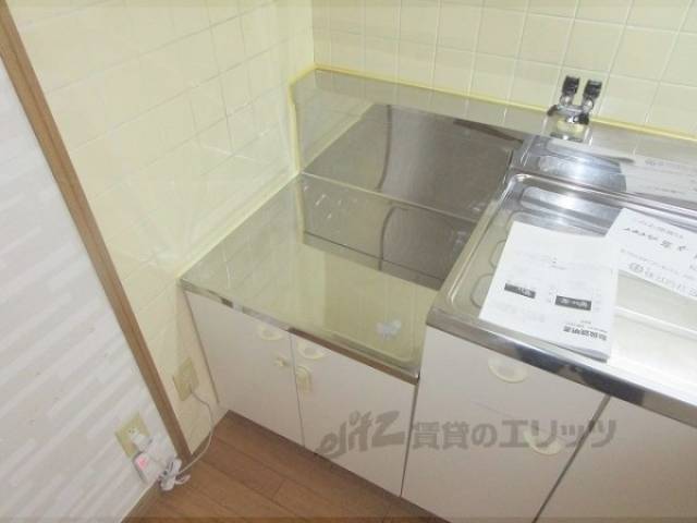 キッチン　コンロ置き場