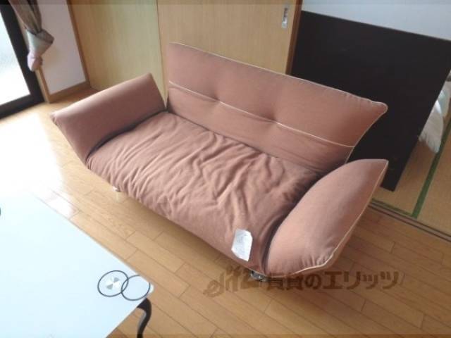 洋室　ソファー