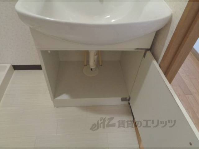 洗面所　収納