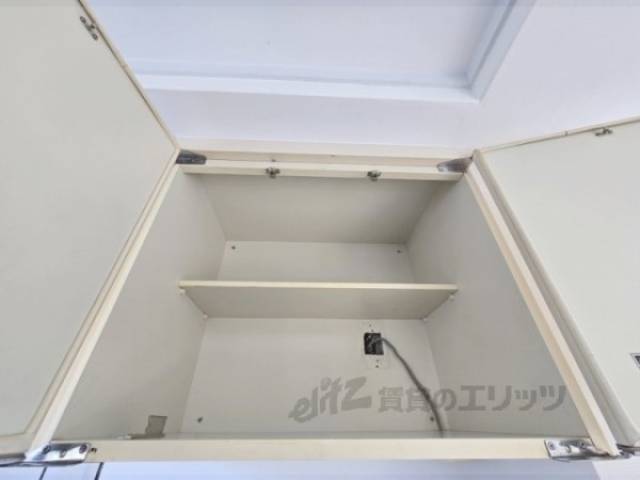 キッチン　上収納