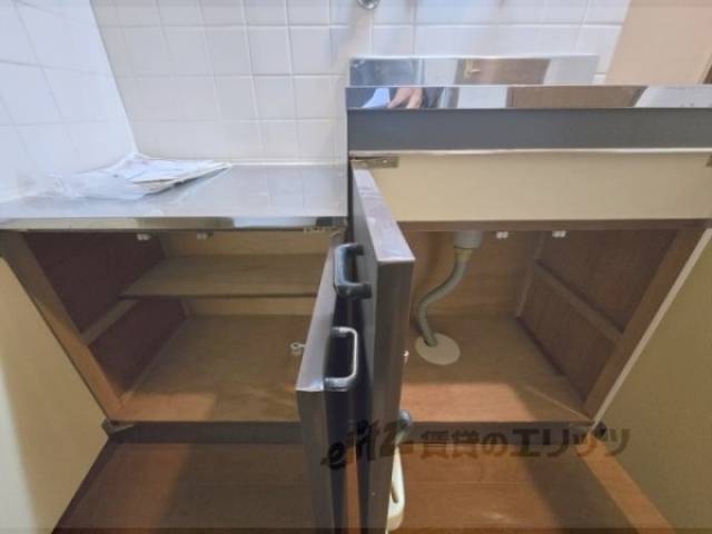 キッチン　下収納