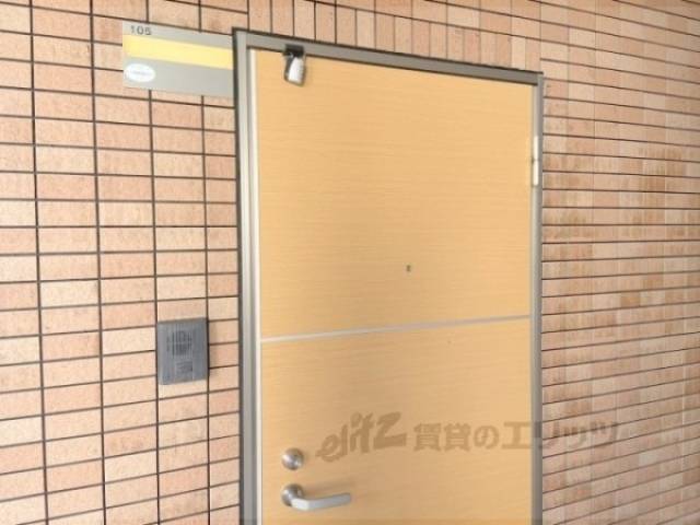 玄関　インターホン