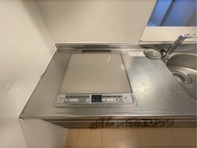 キッチン　コンロ