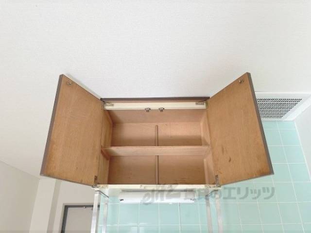 キッチン　上収納