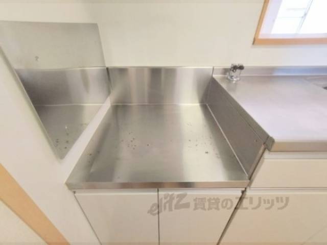 キッチン　コンロ置場