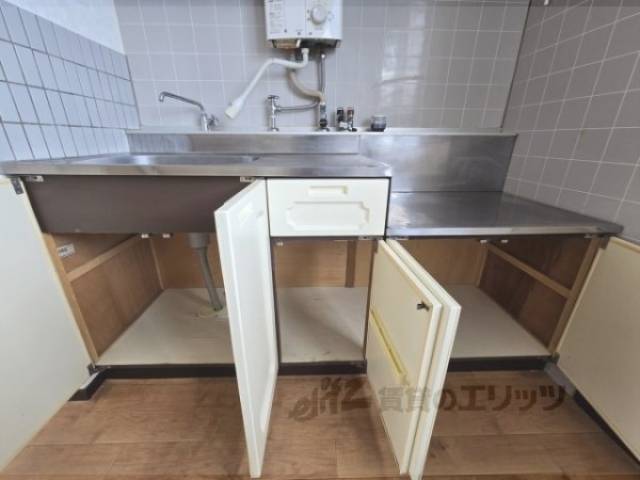 キッチン　下収納