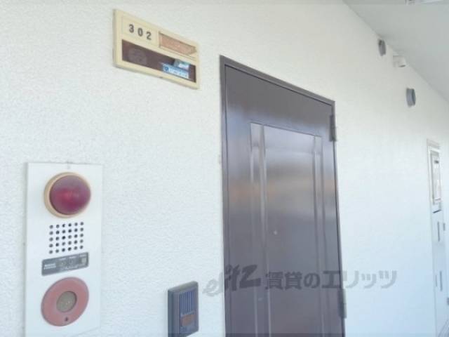 玄関　インターホン