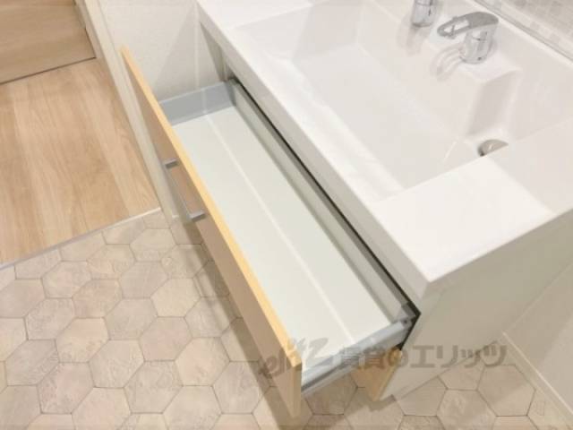洗面所　収納