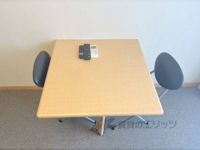 テーブル・イス