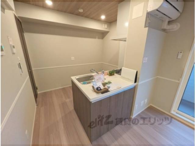 キッチン　カウンター