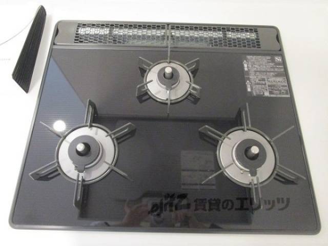 キッチン　ガス3口コンロ