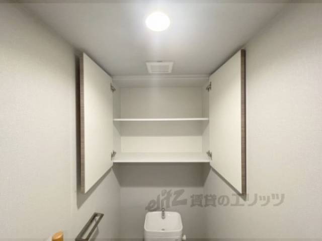 トイレ　収納
