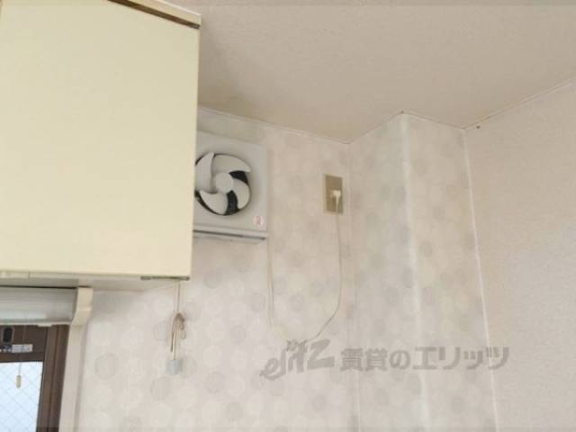 キッチン　換気扇