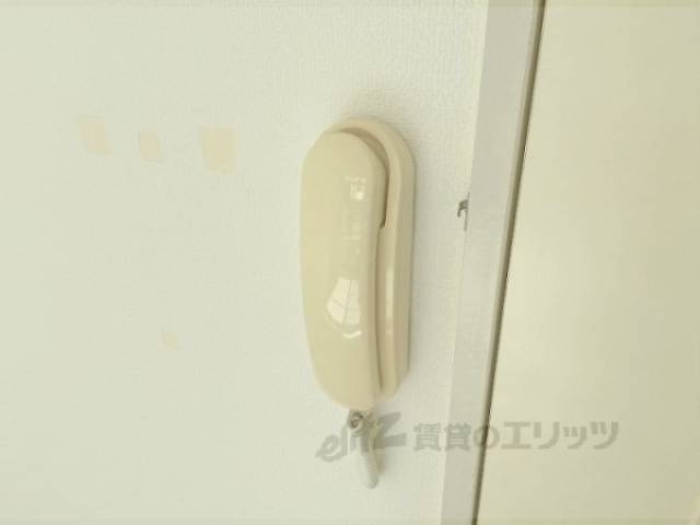 玄関　インターホン