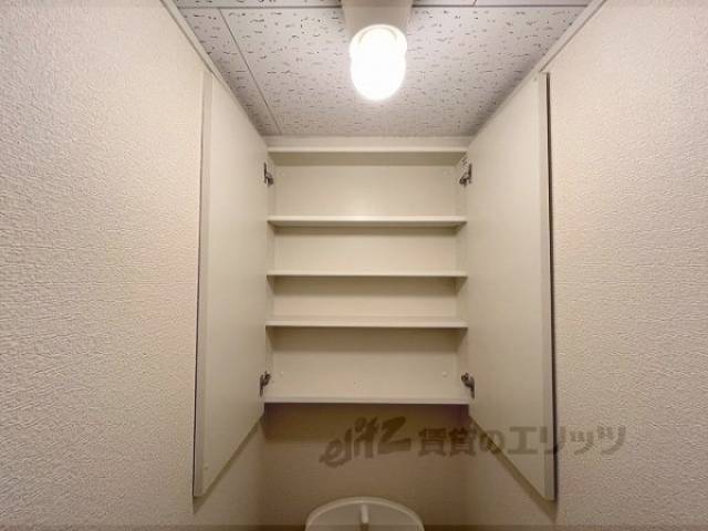 トイレ　収納