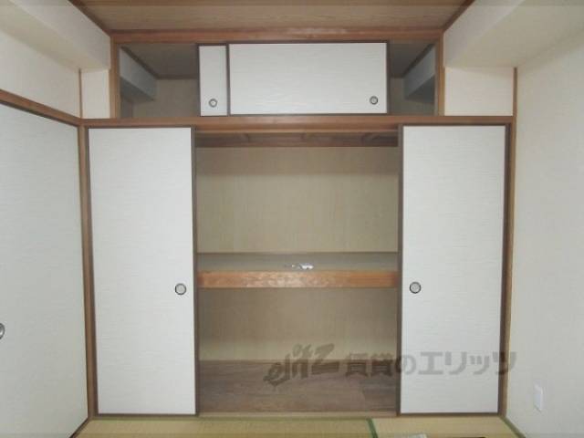 和室　押し入れ