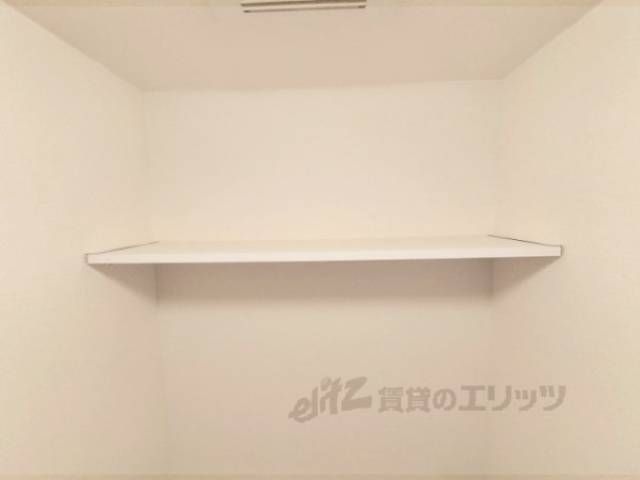 トイレ　棚