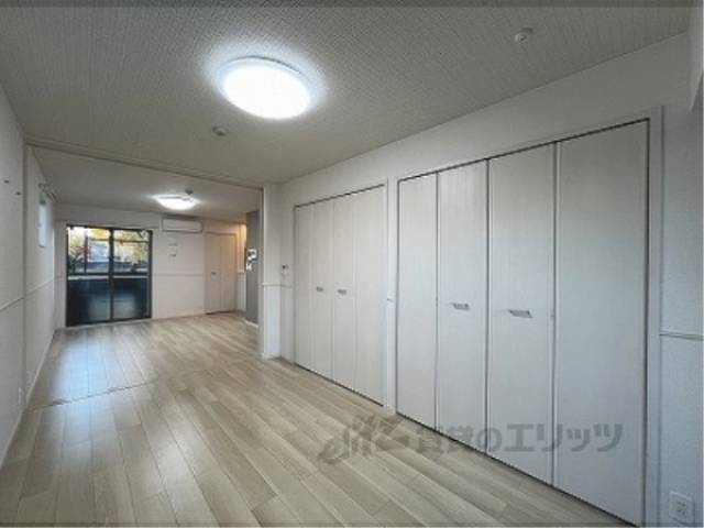 洋室　宅配ボックス　同仕様