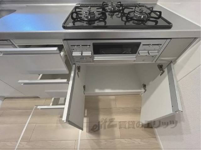 キッチン　キッチン下部収納