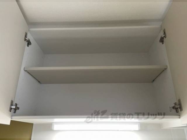 キッチン　上収納