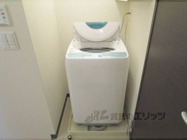 洗濯機置場　洗濯機