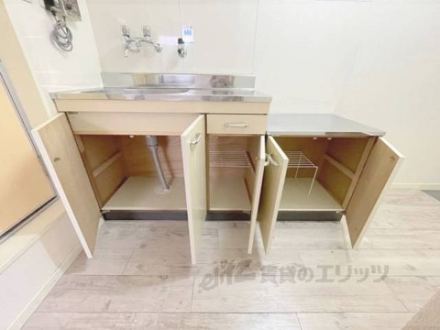 キッチン　下部収納