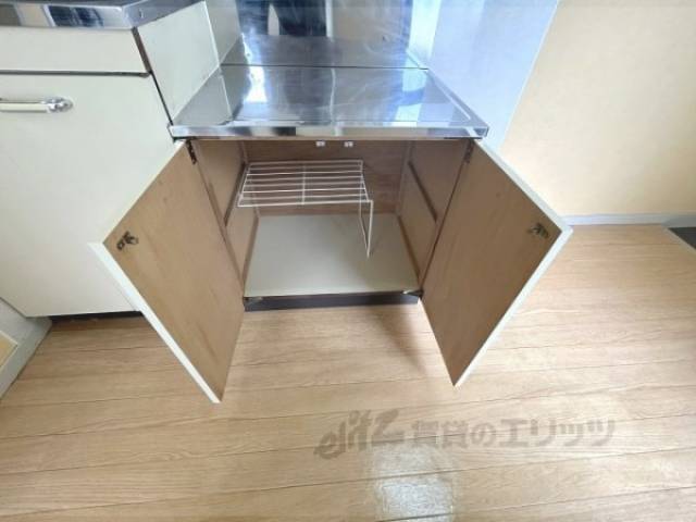 キッチン　下部収納