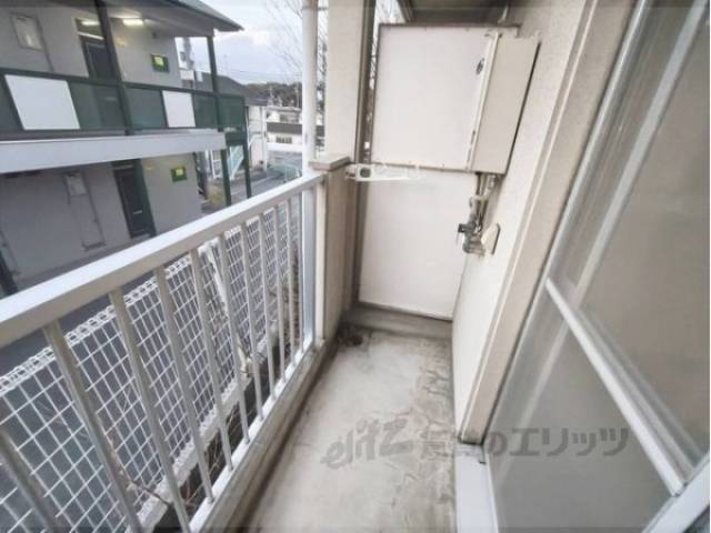 ベランダ　換気扇