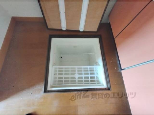 キッチン　床下収納