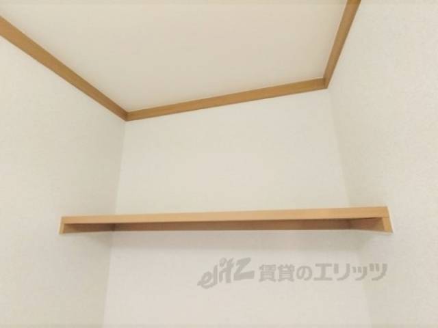トイレ　棚