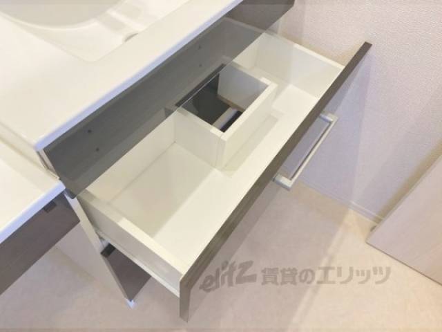 洗面所　収納