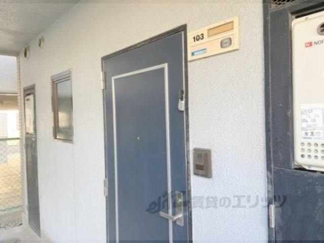 玄関　インターホン