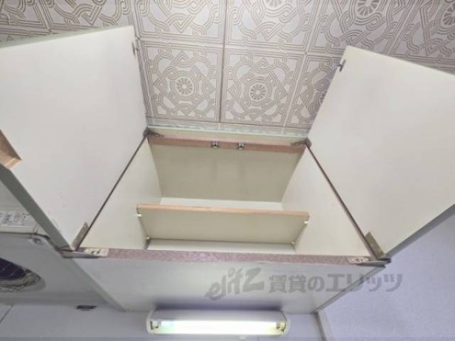 キッチン　上収納