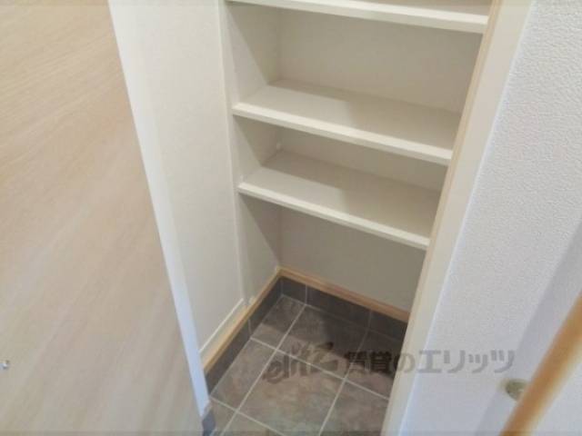 玄関　収納