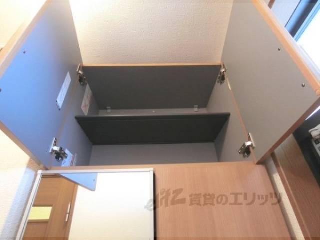 下駄箱　上部棚