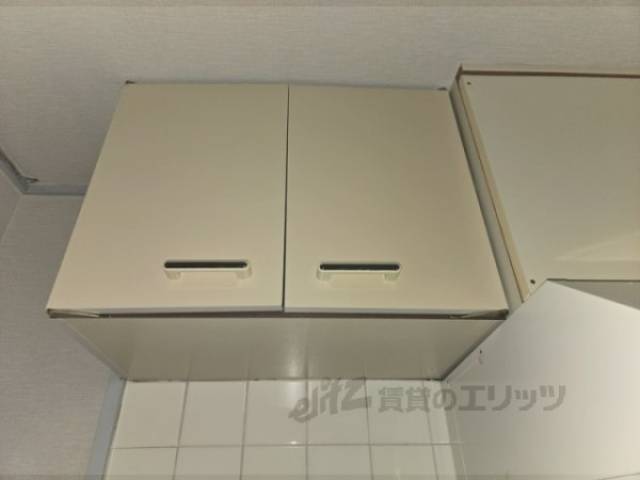 キッチン　上収納